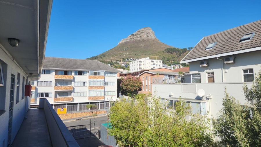 To Let 2 Bedroom Property for Rent in Tamboerskloof Western Cape